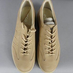 Ecco Walking Shoes 9 1/2 Tan Leather New never